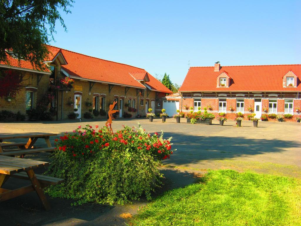 Отель Camping Ferme Des Saules Байёль Экстерьер фото